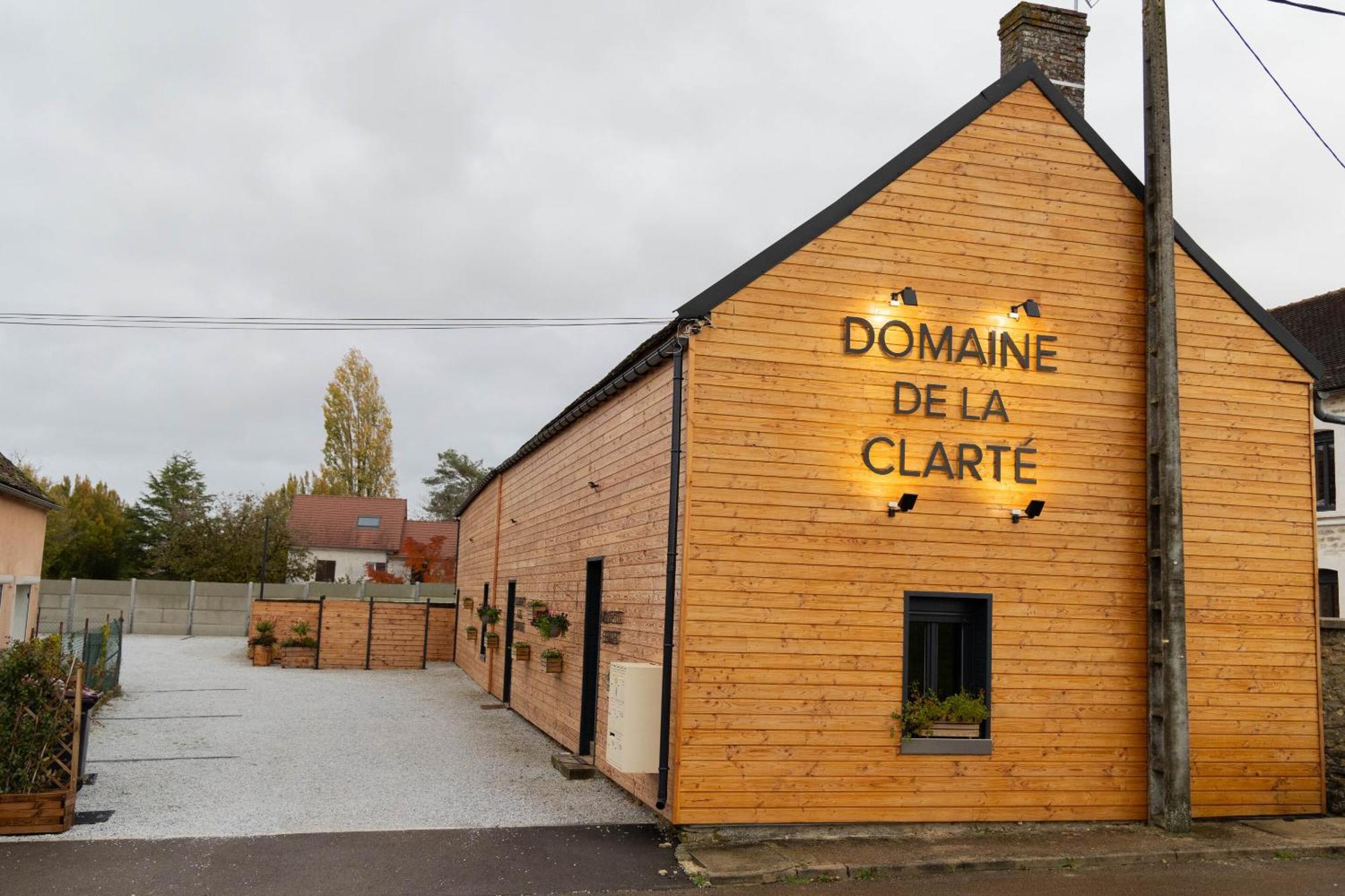 Le Domaine De La Clarte Auxerre - Venoy Villa Luaran gambar